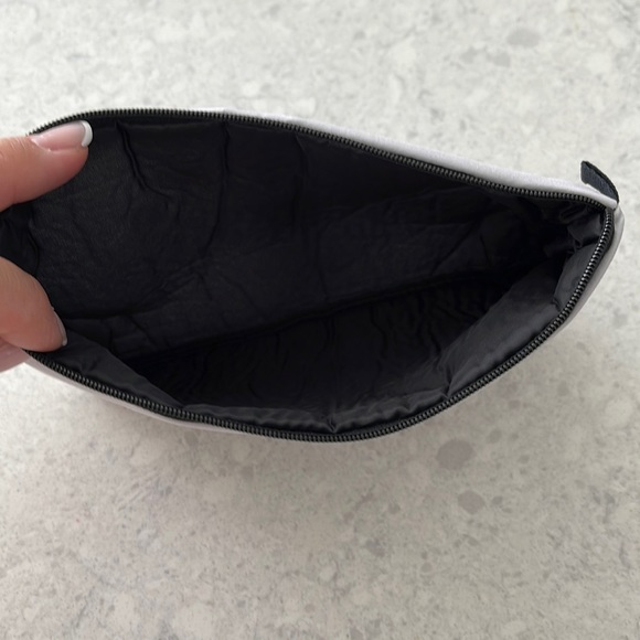 New! Evil eye 🧿 makeup bag!! - Picture 4 of 6